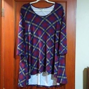 Women's plus size Avenue 3/4 sleeved plaid tunic